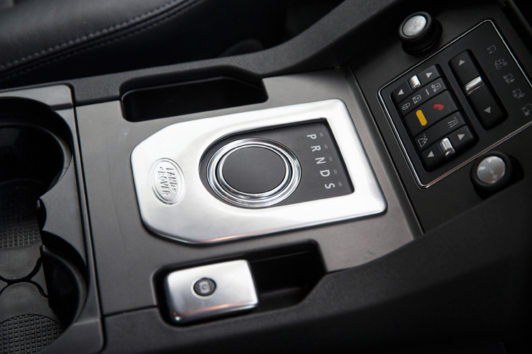 2012-Land-Rover-Discovery-4-dial