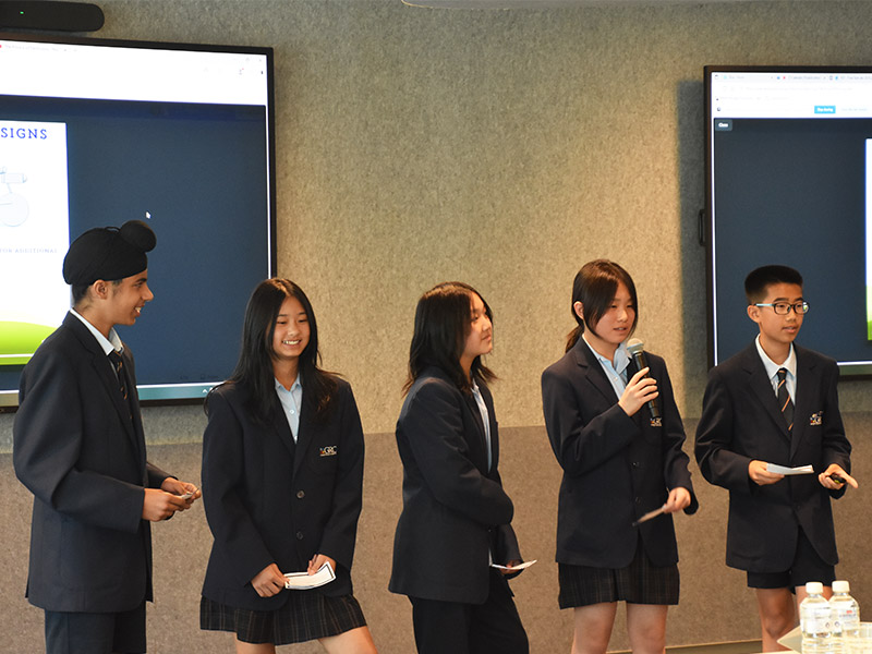 Students from Georges River College presenting Breeze Bike at the finals