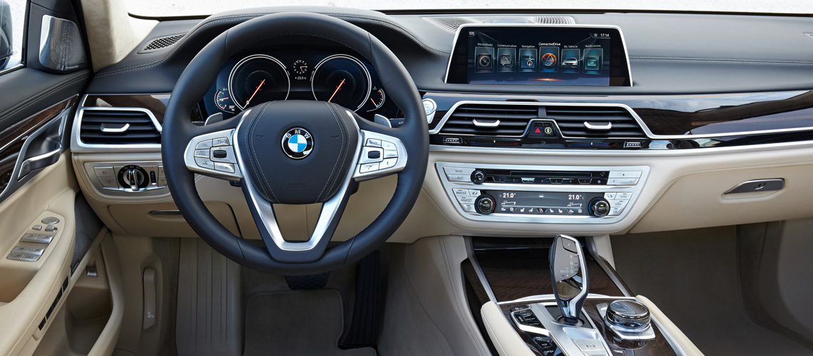 2016-BMW-750Li-interior