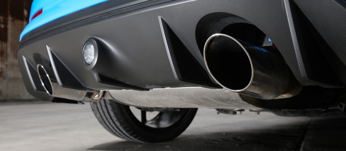 2016-Ford-Focus-RS-exhausts
