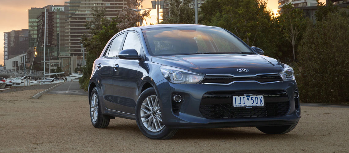 Exterior of a grey 2017 Kia Rio