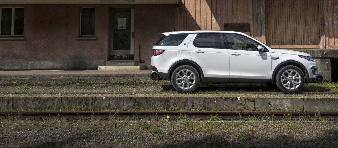 2016 Land Rover Discovery Sport Review & Ratings