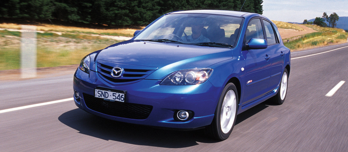 2004-Mazda3-SP23-driving