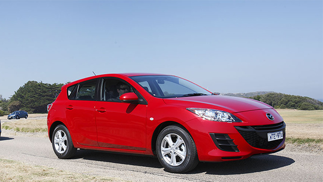 Mazda3 Vs Toyota Corolla Car Comparisons The Nrma