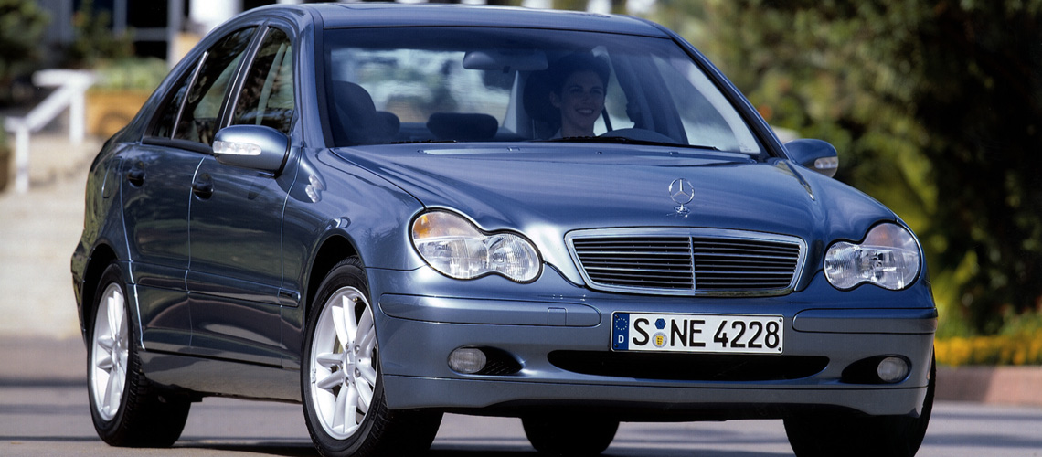 2002 Mercedes Benz C 200 Kompressor Sedan Luxury Car