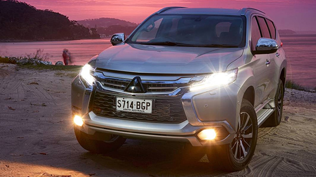 silver mitsubishi
