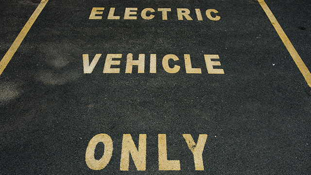 when should i buy an electric car