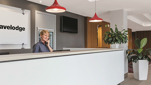 Reception Travelodge Garden City Brisbane QLD