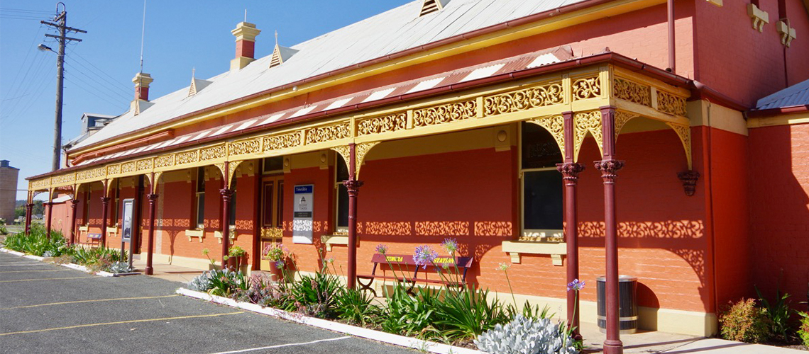 Temora Station
