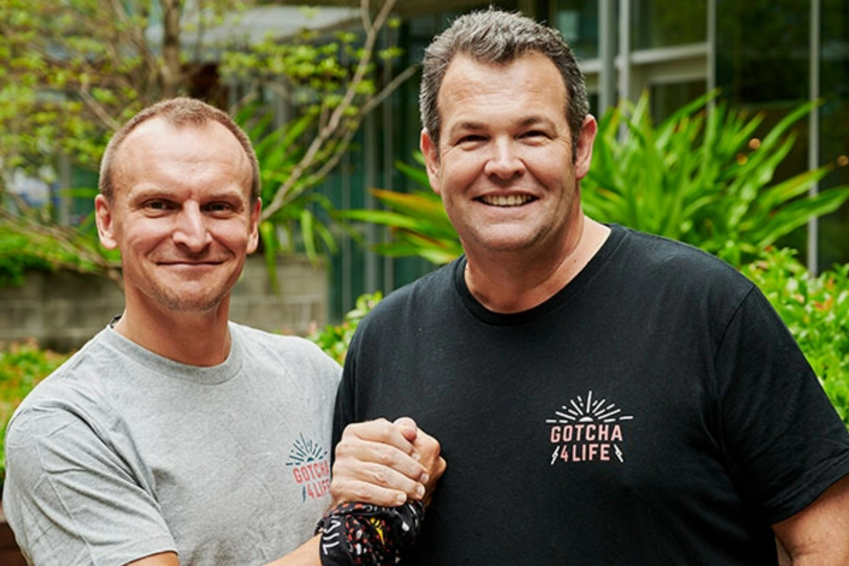 mark-avery-and-gus-worland-1200x800 Slide 2