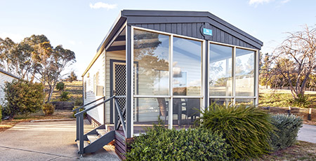 Lake View Villa exterior - NRMA Jindabyne Holiday Park