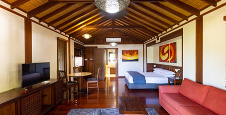 Airlie Beach Bali Villa living room
