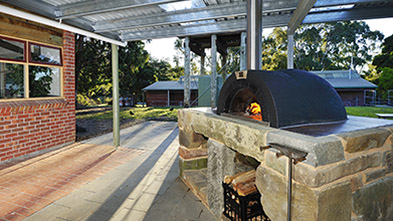 Pizza oven