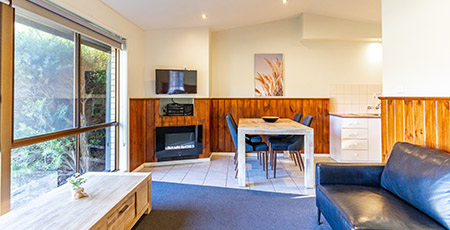 Halls Gap Spa Cabin interior