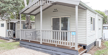Plover Cabin exterior, Phillip Island