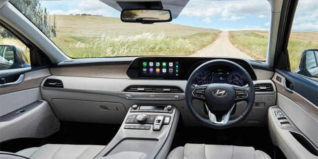 Interior view of the 2021 Hyundai Palisade Slide 1