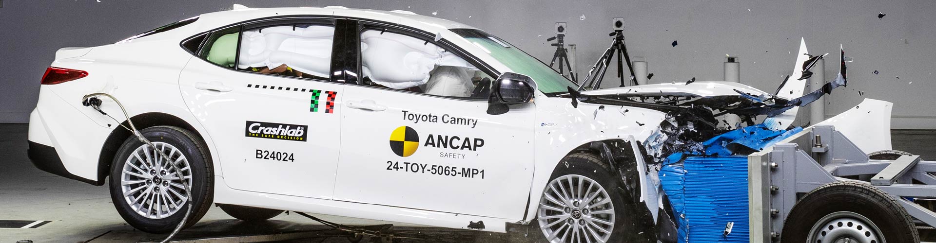 Toyota Camry being crash tested for frontal offset by ANCAP