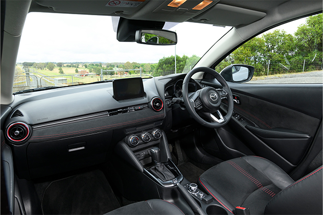 2025 MG3 interior