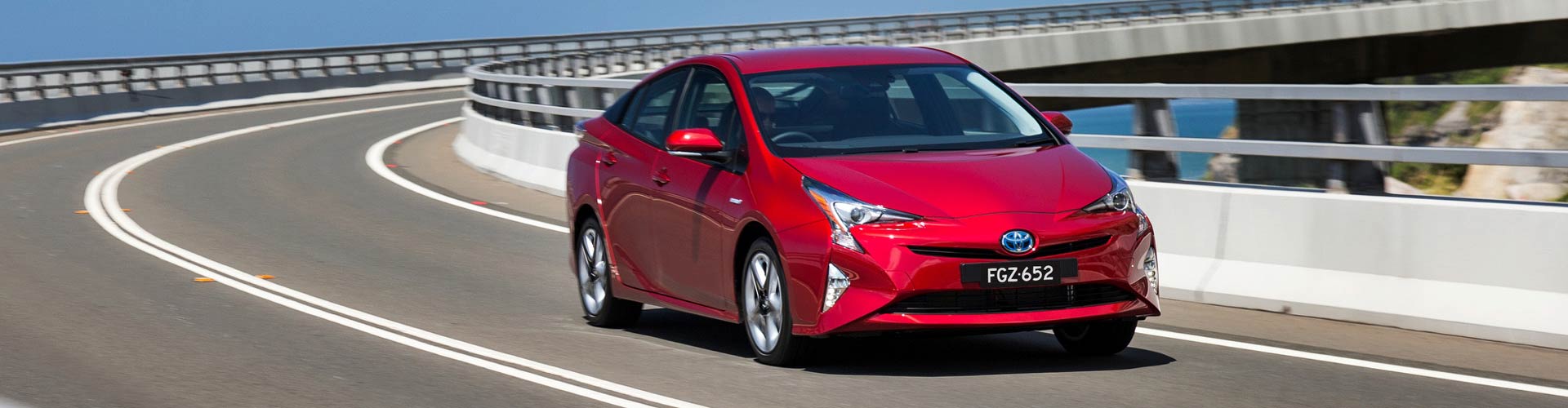 2016 Toyota Prius Hybrid i-Tech