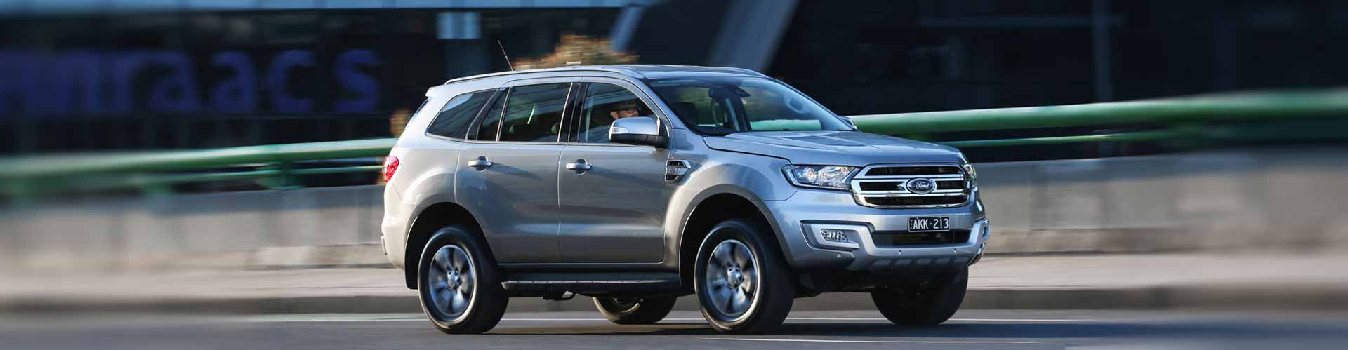2017 Ford Everest RWD driving on a road