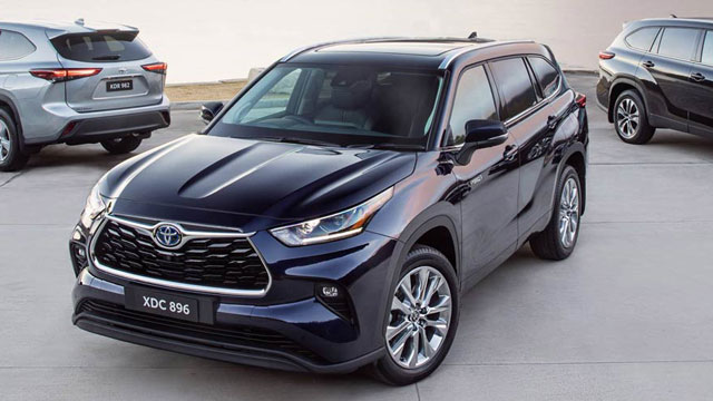 Three 2022 Toyota Klugers