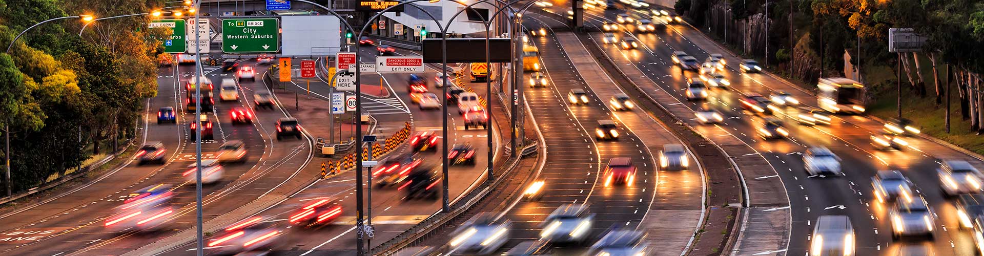 Rush hour traffic on Sydney Warringah Freeway