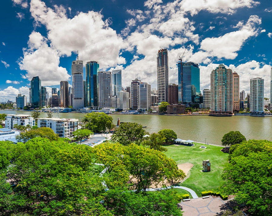 brisbane-city-from-kangaroo-point-900x715 Slide 3