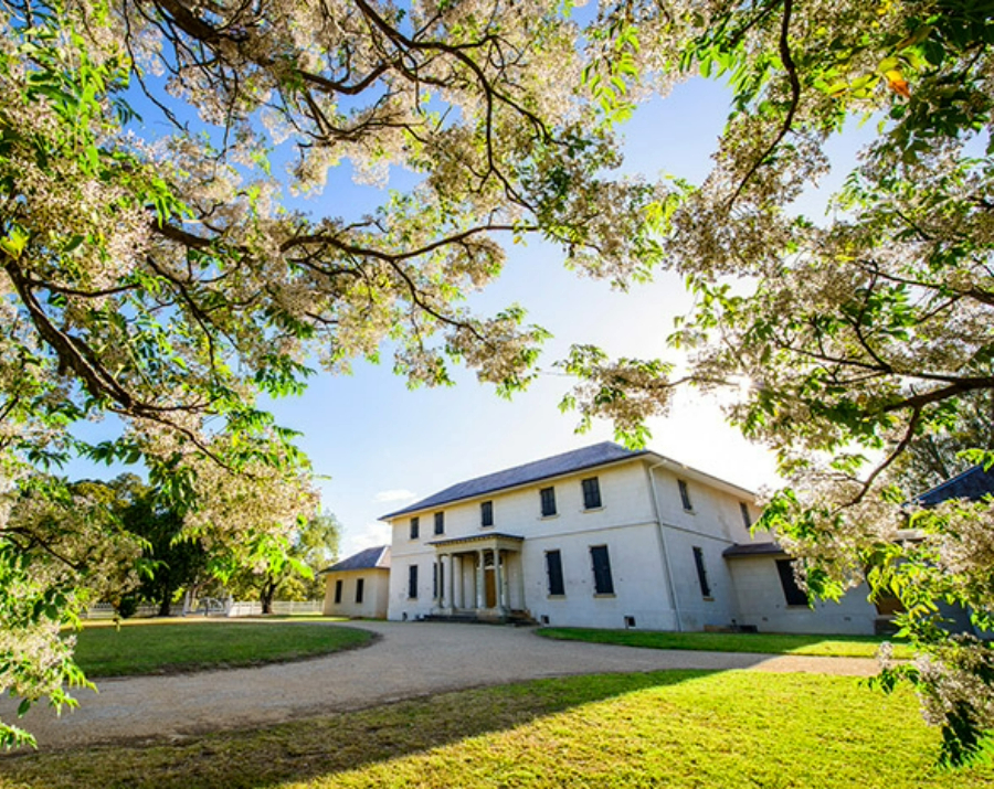 old-government-house-parramatta-nsw-900x715 Slide 1