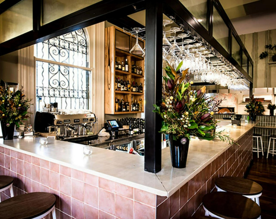 pig-and-tinder-box-tamworth-nsw-900x715 Slide 2