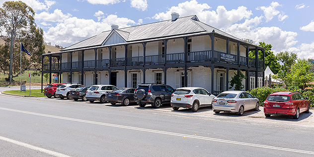 The Sir George Hotel in Jugiong