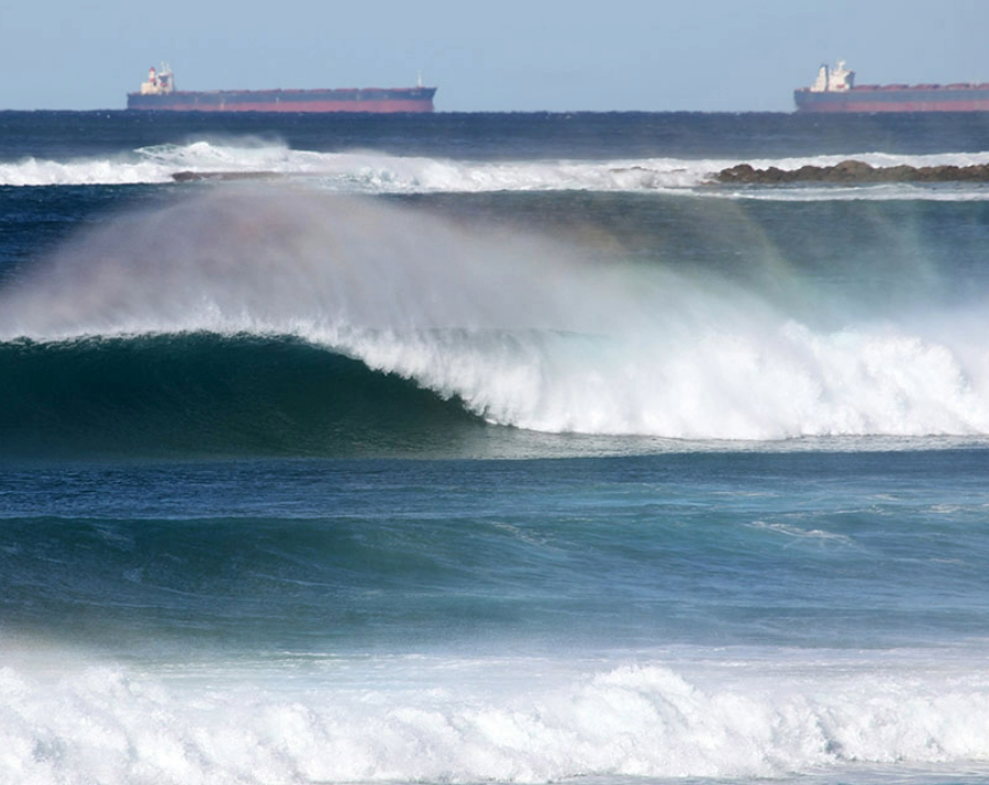wave-at-dudley-beach-nsw-900x715 Slide 1