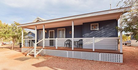 Exmouth 2 Bedroom Cabin exterior