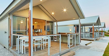 2 Bedroom Beachfront Villa, Monkey Mia Holiday Resort