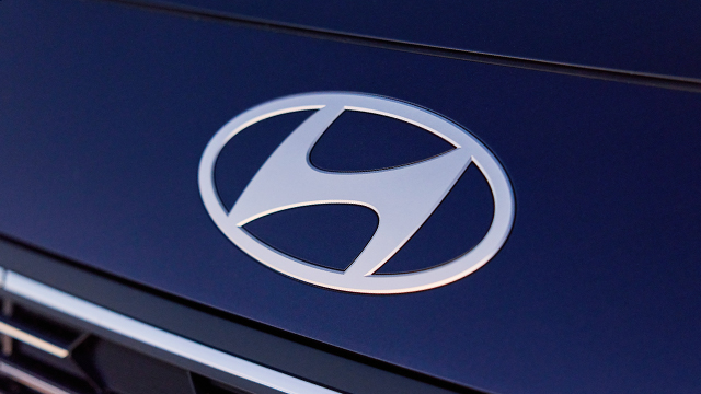 Hyundai badge