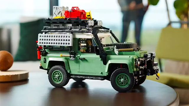Lego Land Rover Classic Defender 90