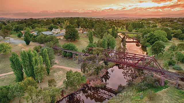 Things To See Between Yass And Young Local S Guide Road Trip Holidays The Nrma