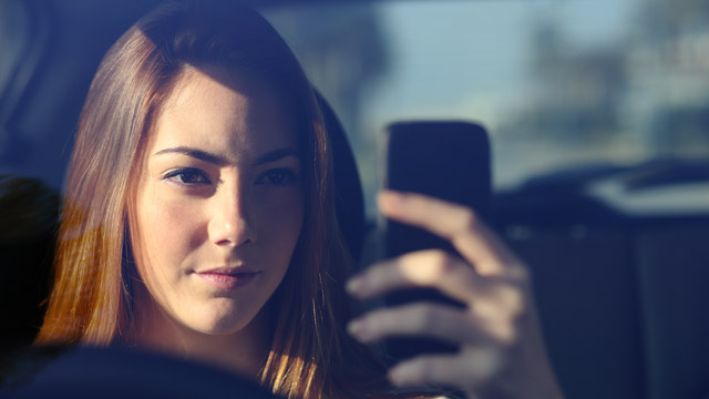 Illegal phone use while driving - NRMA report